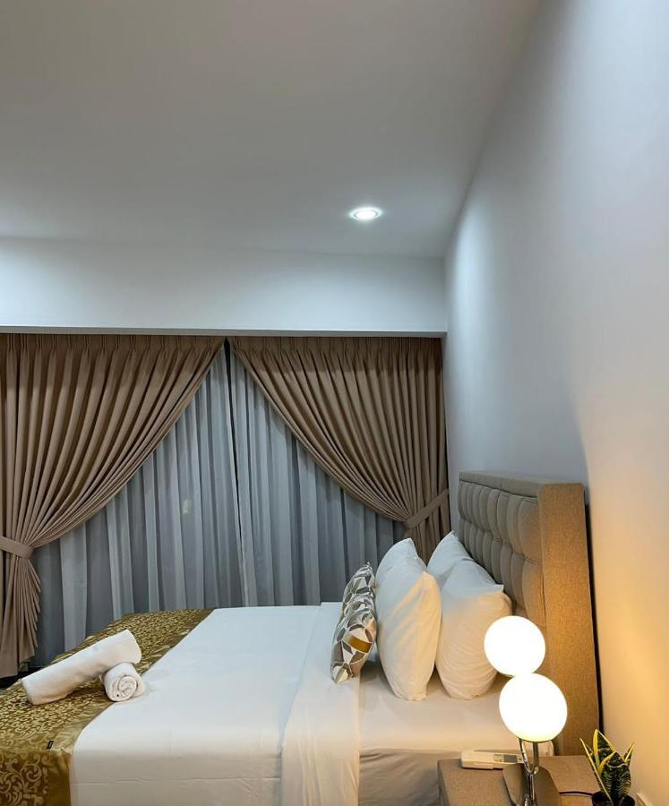 Eaton Residences Klcc By Bhs Куала Лумпур Екстериор снимка