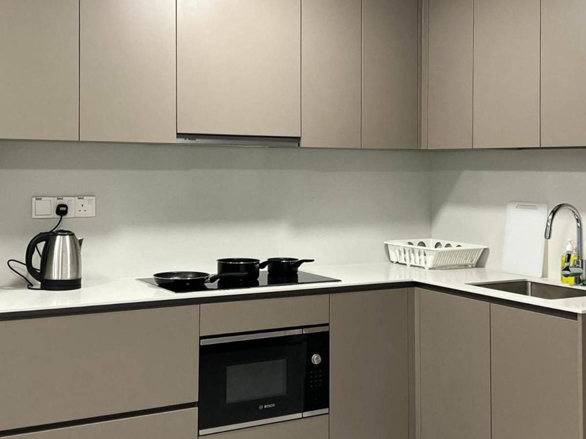 Eaton Residences Klcc By Bhs Куала Лумпур Екстериор снимка