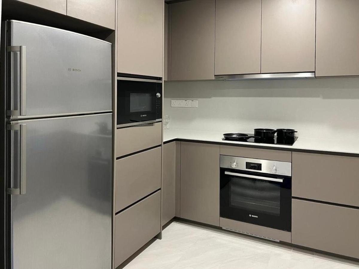 Eaton Residences Klcc By Bhs Куала Лумпур Екстериор снимка