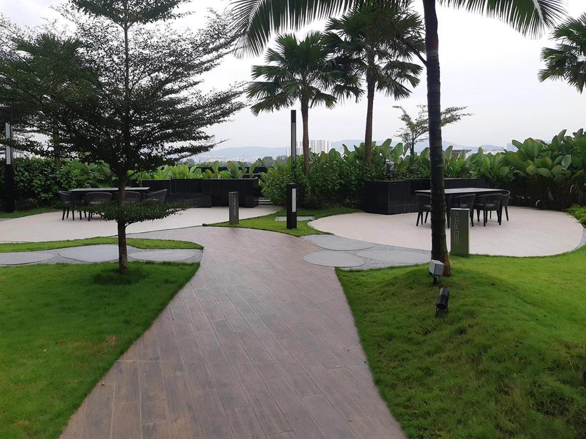 Eaton Residences Klcc By Bhs Куала Лумпур Екстериор снимка